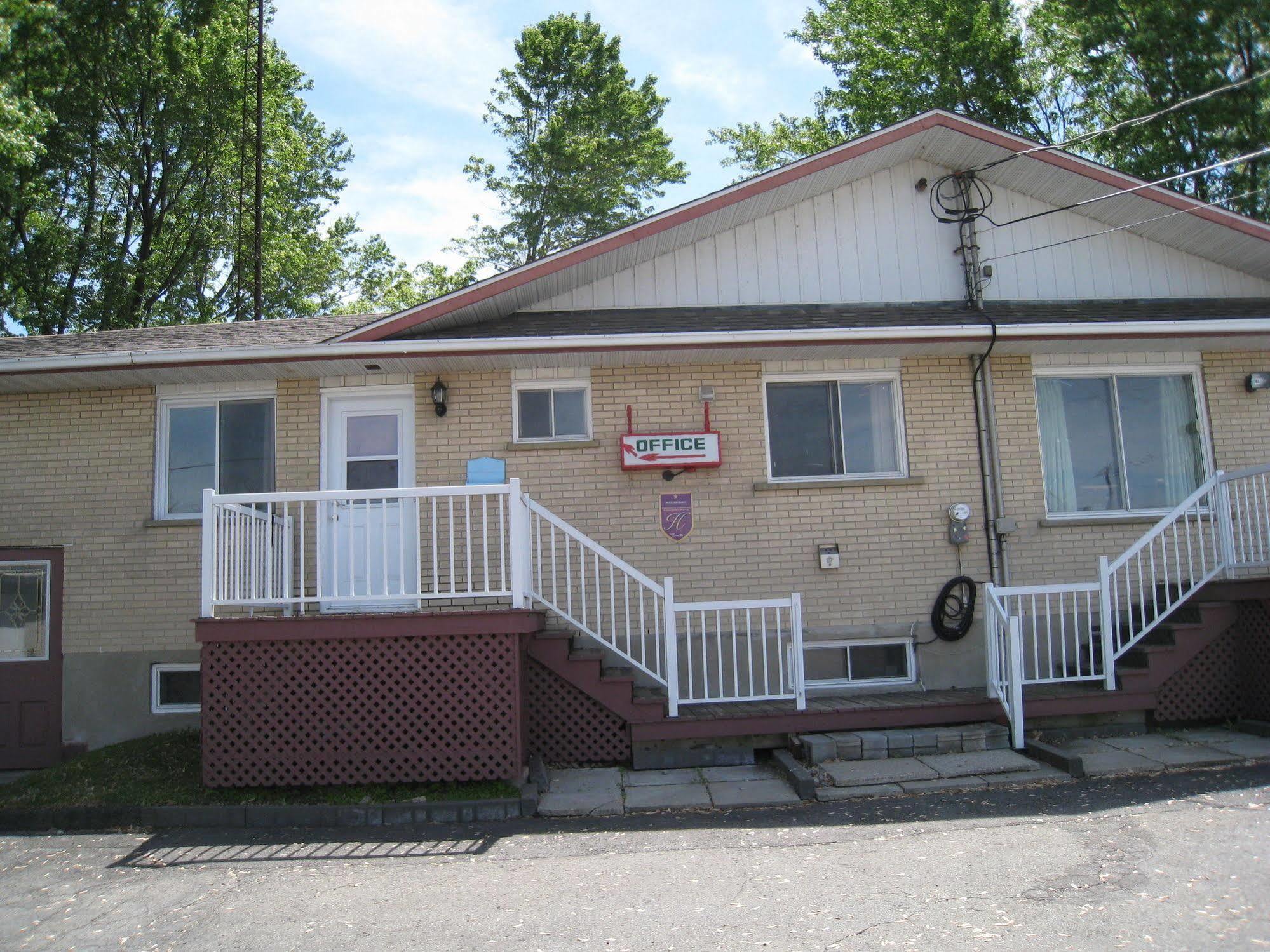Motel Des Erables Coteau-du-Lac Exterior foto